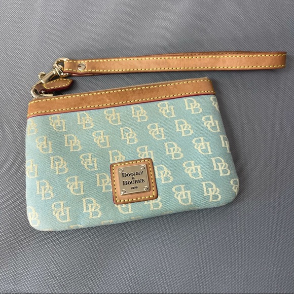 Dooney & Bourke - Blue wristlet with leather trim - Picture 2 of 5
